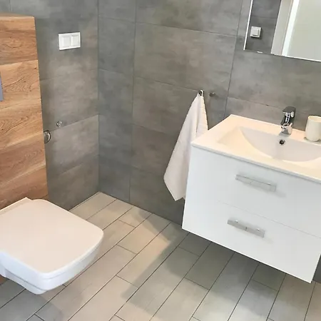Holiday Home In Rogowo Near Sandy Beach, Cleaning Included Hébergement de vacances Rogowo (Gryfice)